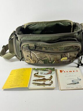 Plano Mossy Oak Fishing Bag Adjustable Strap w/Golden Nature Fishing Guide Book